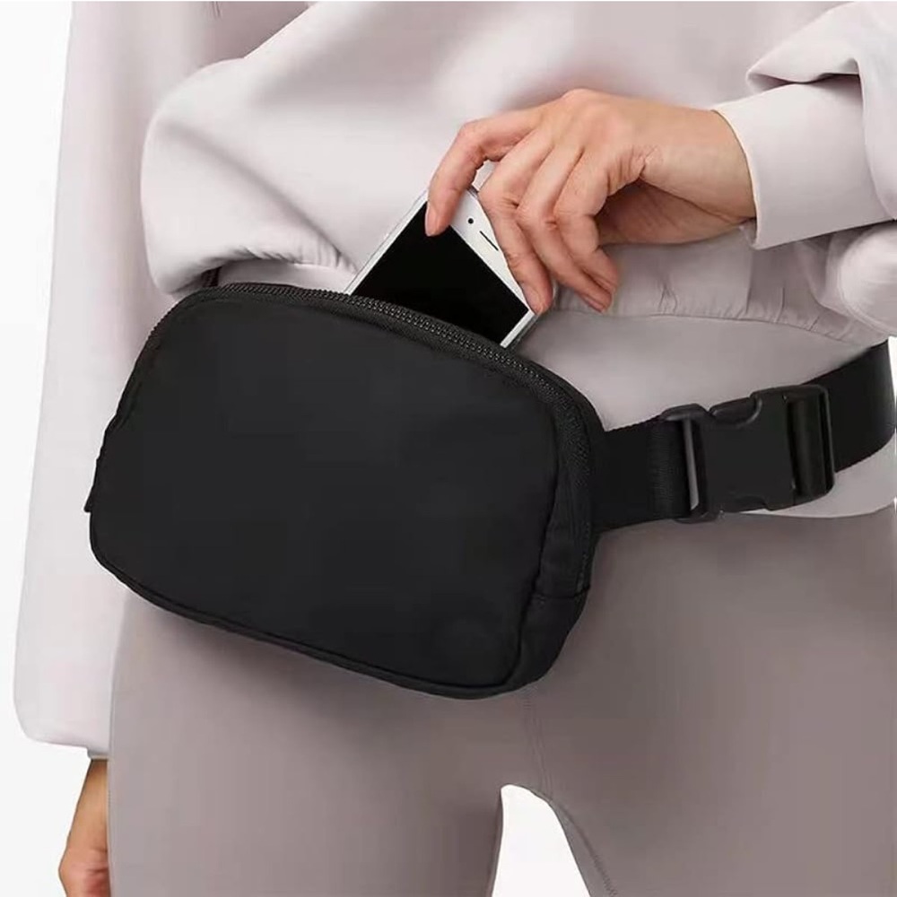 Black Belt Bag with Zipper